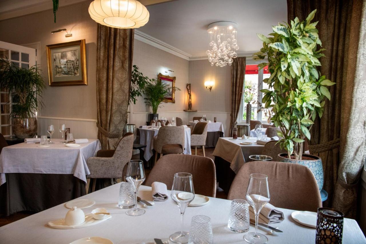 Logis Hotel La Breche - Restaurant Berthelot Amboise Exterior foto