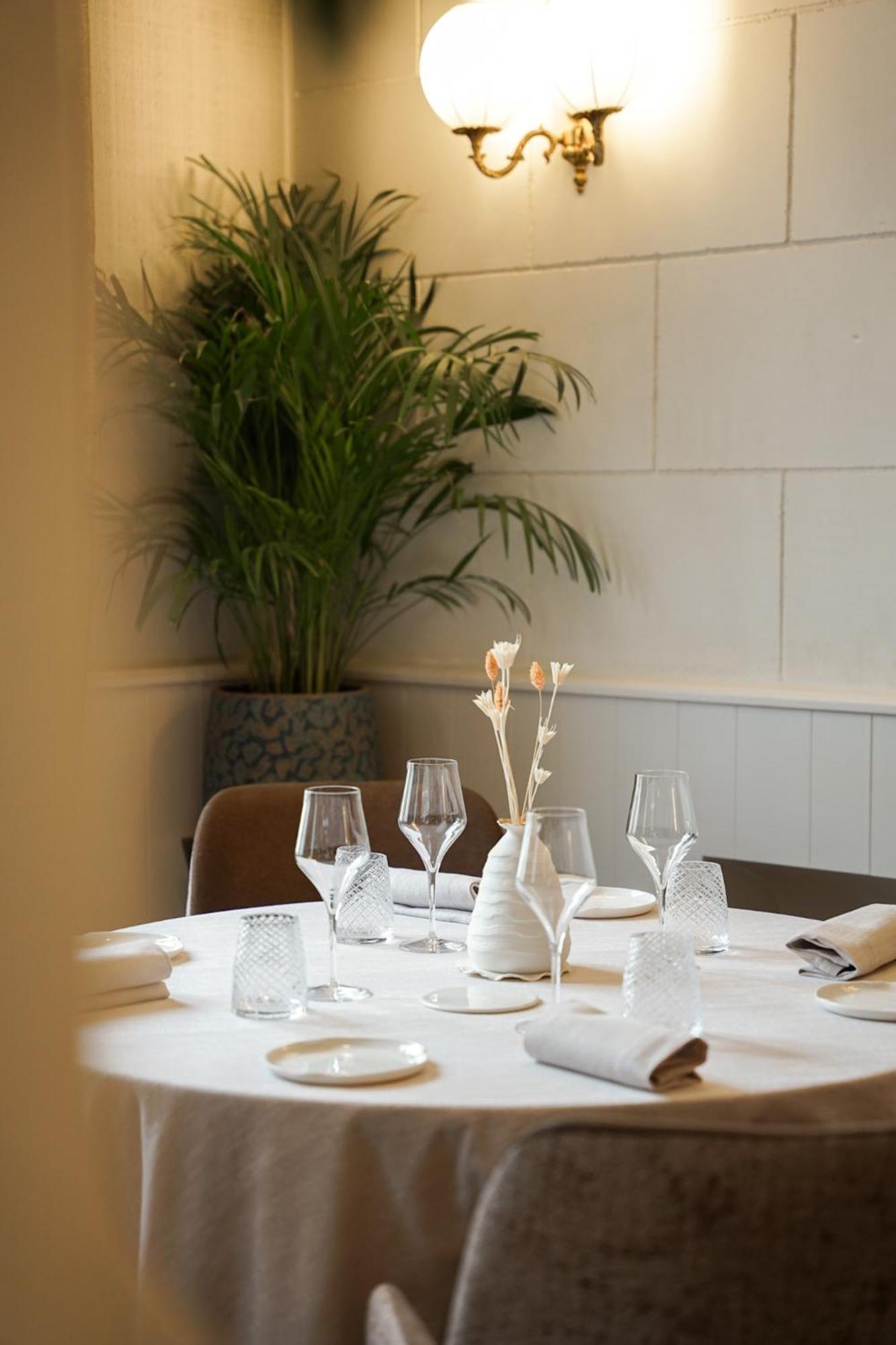 Logis Hotel La Breche - Restaurant Berthelot Amboise Exterior foto